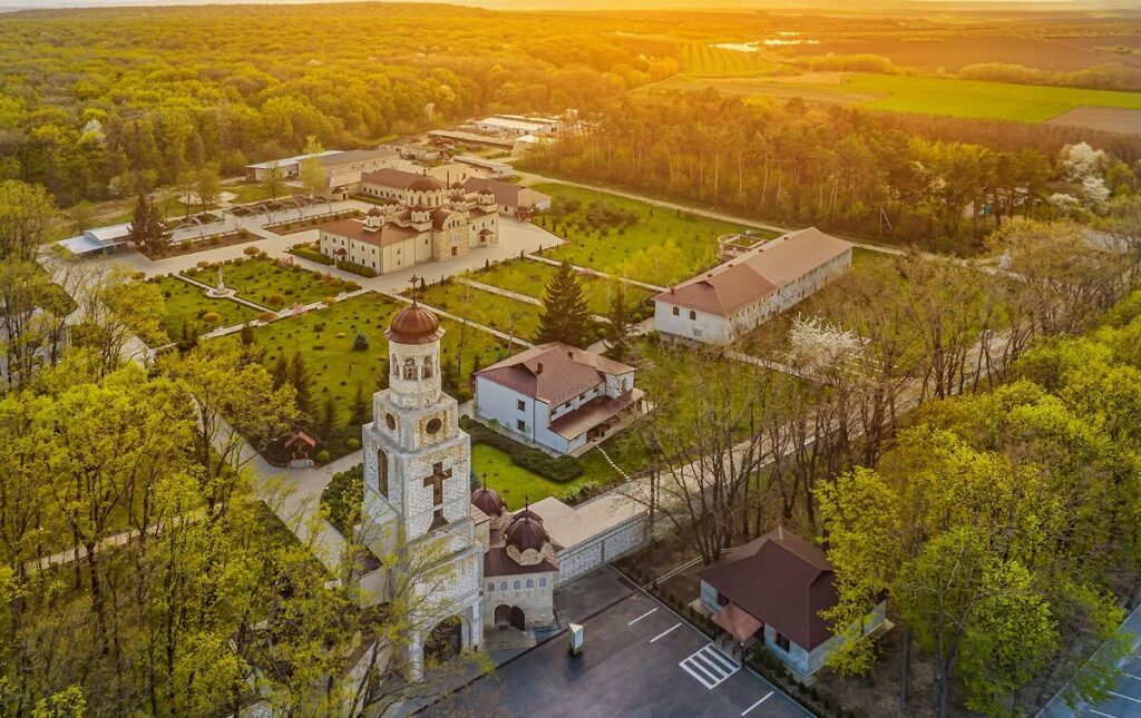 contact company excursii moldova balti Mănăstirea Zăbriceni